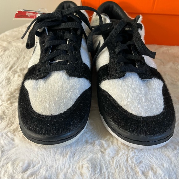 Rare Nike panda fur shoes - Picture 13 of 13